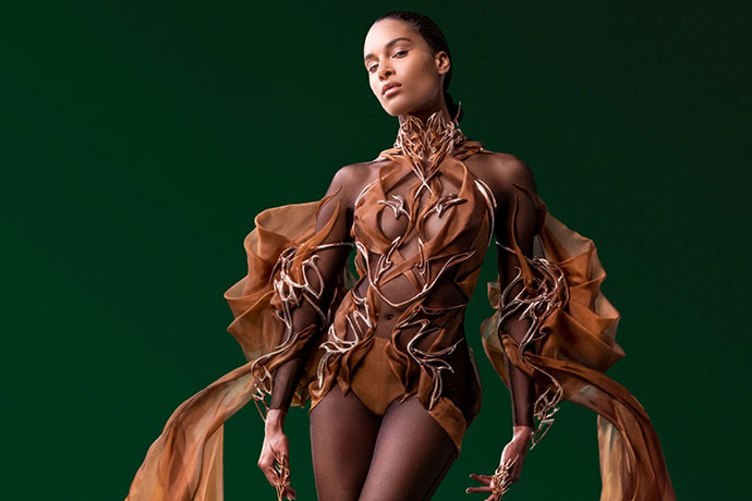 La collaboration étonnante entre Magnum et Iris Van Herpen