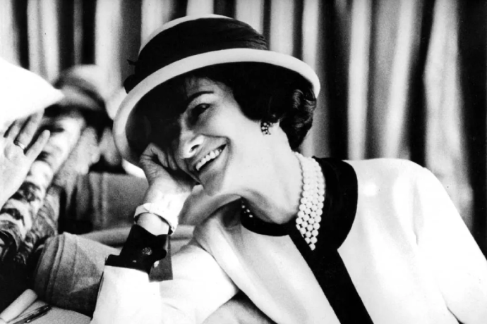 Designer de mode, quel est ce métier ?