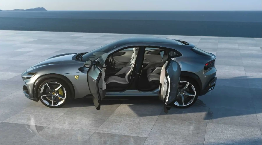 Ferrari lance son tout premier SUV, le Purosangue